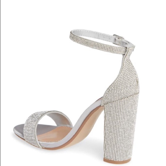 Steve Madden Crystal Carrson Sandal Size 8 NWT - Picture 2 of 4